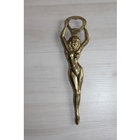 Открывашка латунная "Девушка".