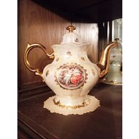 - ЧАЙНИК Мадонна SONNTBTRG Германия 1950-ые в идеале