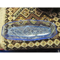 Селедочница Неман, синее стекло.