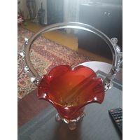 Красивая конфетница из СССР.