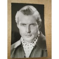 Актер Николай Олялин