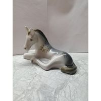 Фарфоровая статуэтка Жеребенок. Целая.