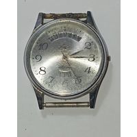 Кварцевые часы ЛУЧ .