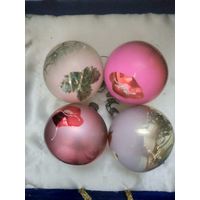 Лот ёлочных шариков СССР.4 шт.с дождичком внутри.