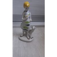 ВНИМАНИЕ!!! ЧИТАЙТЕ ВНИМАТЕЛЬНО ОПИСАНИЕ!!! ДЕФЕКТ!!! Статуэтка форфоровая Девочка кормит козленка ( Полоне ЗХК (УССР)