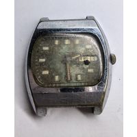 Часы Ракета. С рубля без МЦ.