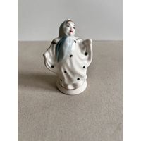 СТАТУЭТКА ФАРФОРОВАЯ "МАЛЕНЬКАЯ ПЛЯСУНЬЯ". 9*5*5 СМ. БАРАНОВКА. СМ.ФОТО И ОПИСАНИЕ.