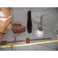 Безмен з-д Ударник Минск Серп и Молот,утюг на углях Гомсельмаш,лампа керосиновая,бутылка ПМВ. С рубля.