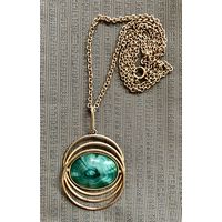 Кулон. Кулон на цепочке