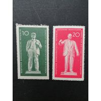 ГДР 1960 Полная серия марок "Памятники Ленину и Тельману" (чистые**) Mi.772-773 каталог 0.60 евро