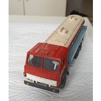 Модель автомобиля