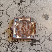 Створка складня старинная с эмалями целая