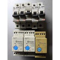 Выключатели Legrand и реле Finder, всего 8 штук