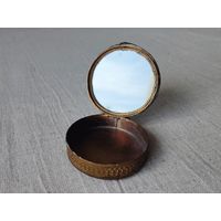 Мушница шкатулка пудреница таблетница Эмаль гильоше дореволюционная с зеркалом 3.5см