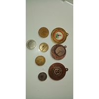 Медали и жетоны.