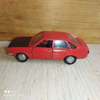 Винтаж.VW Passat Wariant.Schuco.Германия.1/43.