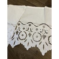 Старинный подзор ришелье