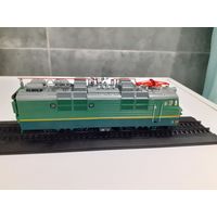 Локомотив ВЛ 80С 2 секция