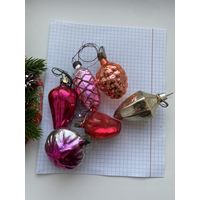 Лот елочных игрушек.