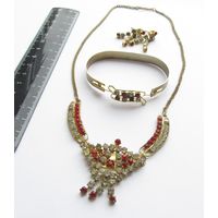 Все лоты с рубля.Комплект бижутерии Чехословакия,колье,серьги,браслет.