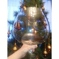 Ваза. Бокал. Вместимость 5 литров