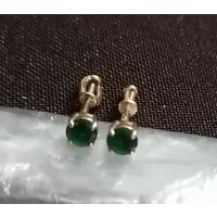 Серьги с зелеными камнями. Золото 585