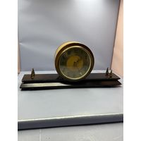 Старт с 1 рубля! Часы каминные ,настольные Весна, идут !