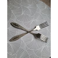Вилки столовые "Пламя", мельхиор, 2 шт. одним лотом.