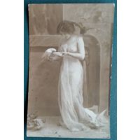 Старинная импортная открытка. Подписана. Марка.