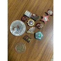 Значки немного