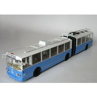 ЗиУ-10 (ЗиУ-683) троллейбус (бело-голубой) 1:43