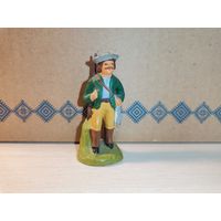Керамическая статуэтка "Охотник с зайцем", высота 6.5 см., клеймо в тесте, Германия.