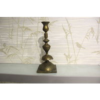 ПОДСВ ЕЧНИК тип ВАЗА 19 век,предпологаю ВАРШАВА