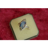 Кольцо , серебро 925 пр.  ( Р. 19 )