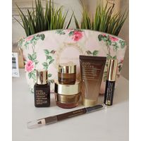 Набор миниатюр Estee Lauder в косметичке