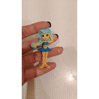 Мини куколка с голубыми волосами