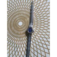 Часы наручные Чайка с браслетом,тикают.  В коллекцию,ремонт,на запчасти.Состояние на скане.