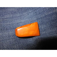 Янтарь СССР для кулона 6 гр.