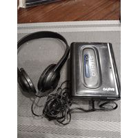 Кассетный плеер SANYO