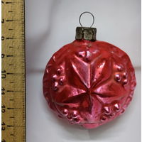 Советская елочная игрушка "Медальон со звездой"