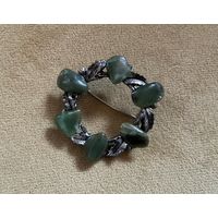 Брошь Венок Нефрит камень Англия винтаж