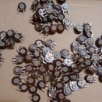 Резистор подстроечный 33К новый, цена за 30 штук