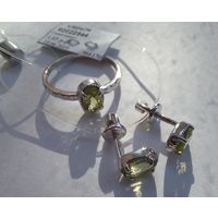Кольцо и серьги. Серебро 925 проба. Хризолит. Новые.