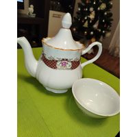 Чайник-заварник из СССР. Добрушский фарфоровый завод. + солонка бесплатно.