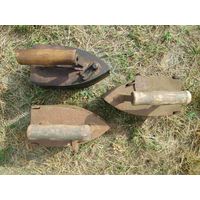 Три утюга на углях одним лотом