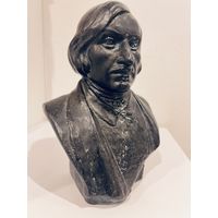 Бюст. ГОГОЛЬ.  Большой! Керамика. Гжель завод М.Т.Х. СССР 1940 вые года  Распродажа Коллекции. В продаже есть МНОГО ЛОТОВ.