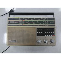 Радиоприемник Океан-222.