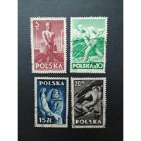 Польша 1947 Полная серия марок на вырезках "Профессии" (гашение без клея и наклеек) Mi.472-475 каталог 1.10 евро