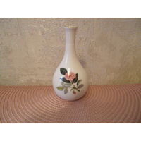 Вазочка 1, фарфор, Wedgwood, Англия.