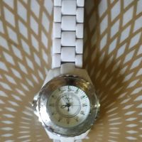 Часы наручные с браслетом CK ,   тикают. Состояние на скане.